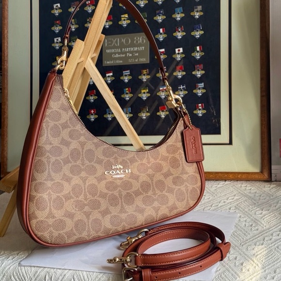 Coach Signature Brown Twisted teri - Picture 3 of 5